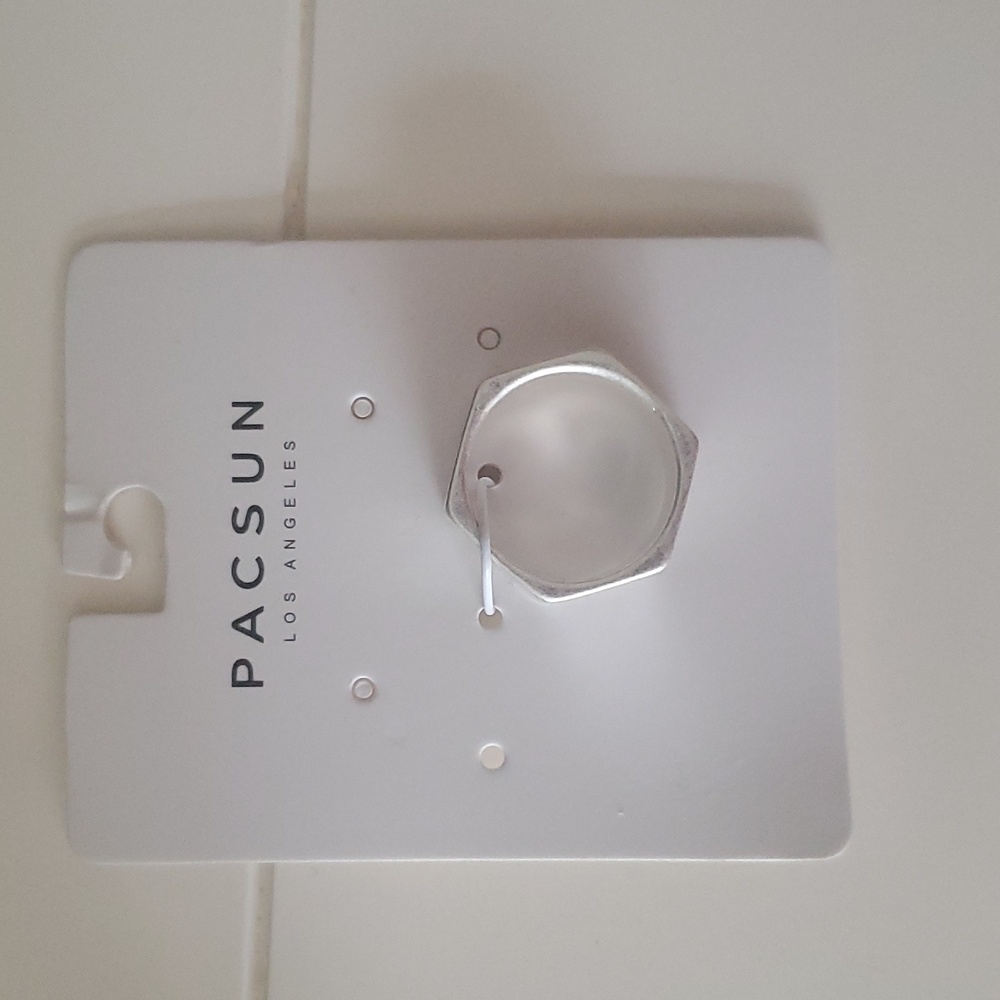 NWT PACSUN Ring